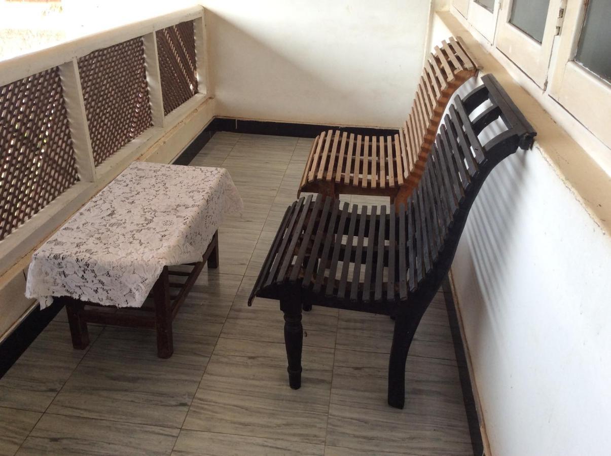 New Rest House Sea View Hotel 니곰보 외부 사진